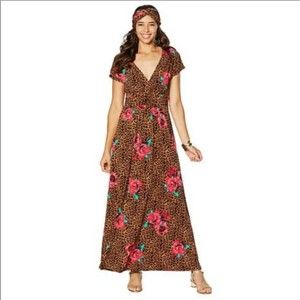 Boho Chic Floral and Leopard Print XL Maxi Dress with V-Neckline and V-Back